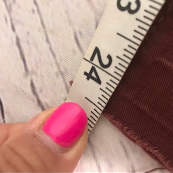 Sanctuary Cropped Burgundy Pants Size 25 - Picture 9 of 9